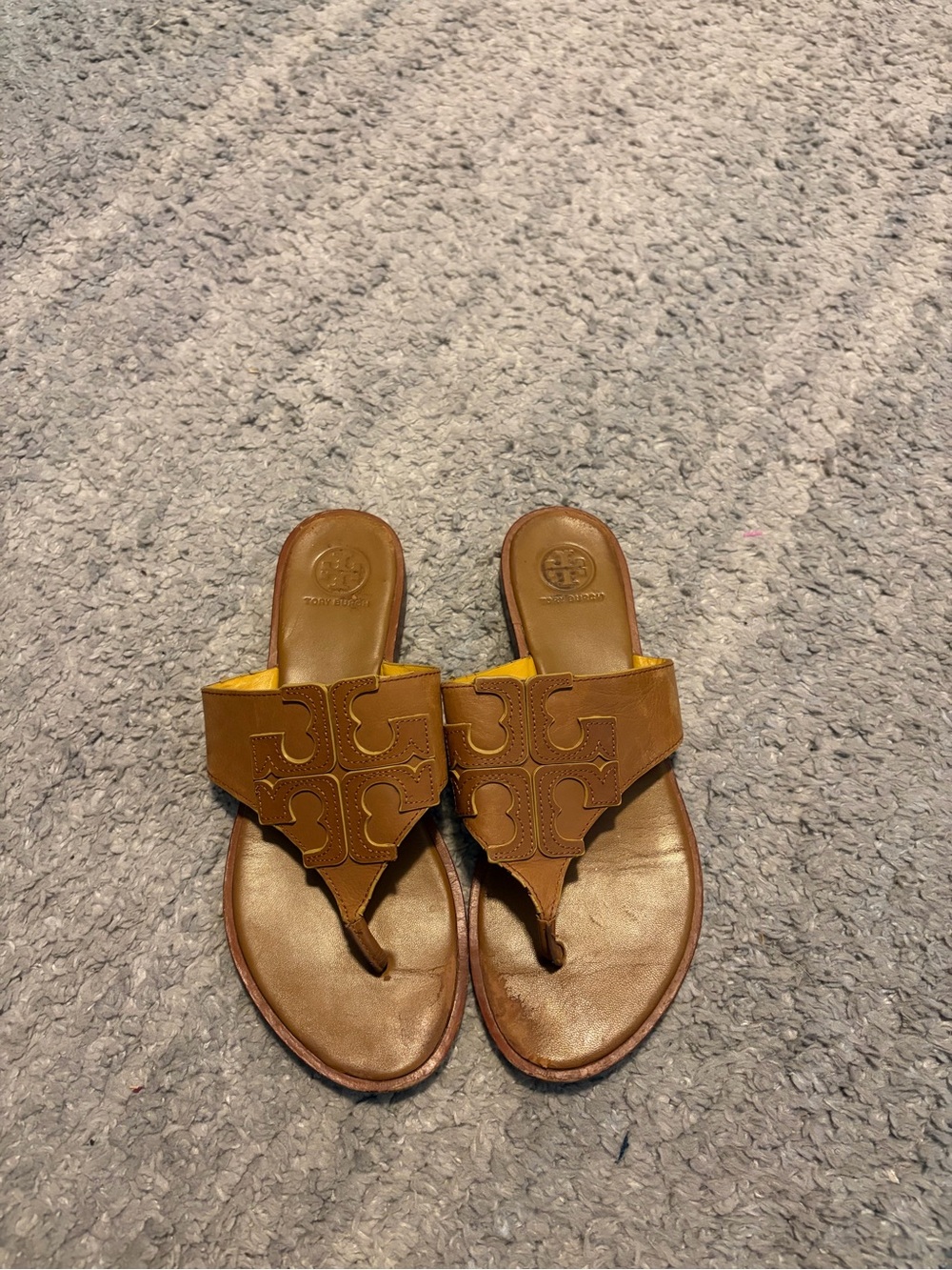 Tory Burch Miller Thong Sandals Tan Leather Stitched Double T Logo Flat Sz 7.5M